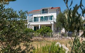 Apartmani Lejla